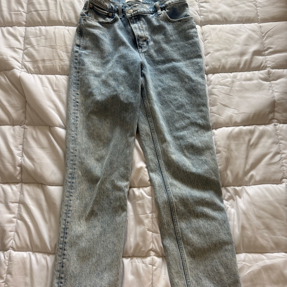 Abercrombie The 90’s High Rise Straight